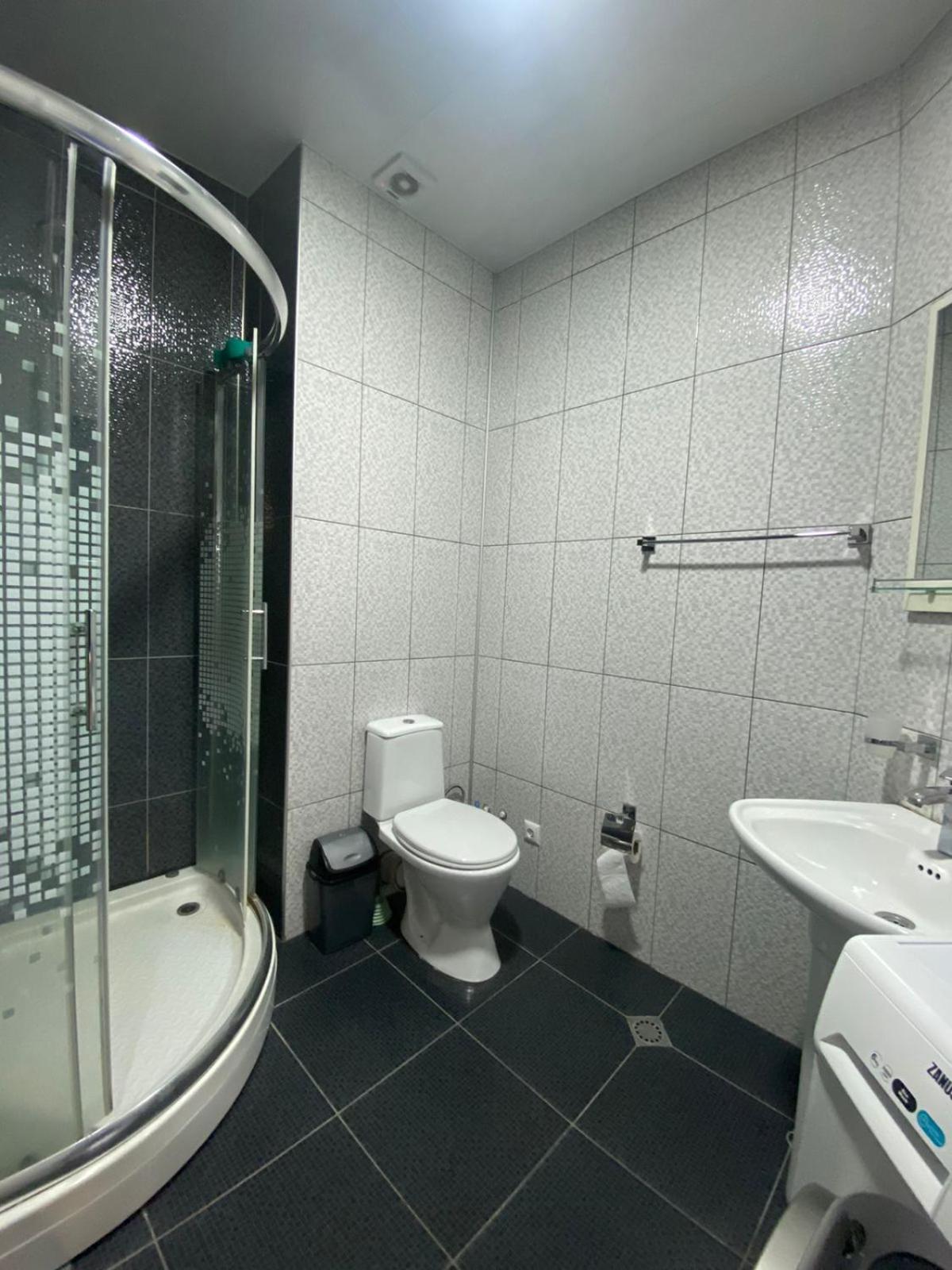 Mindia'S Two Bedroom Apartment Батумі Екстер'єр фото